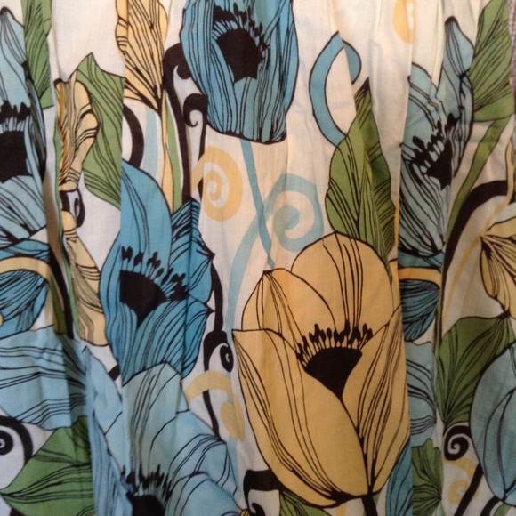 🍒 5/$20 Cream Floral Knee Length Cotton Skirt - Picture 4 of 8